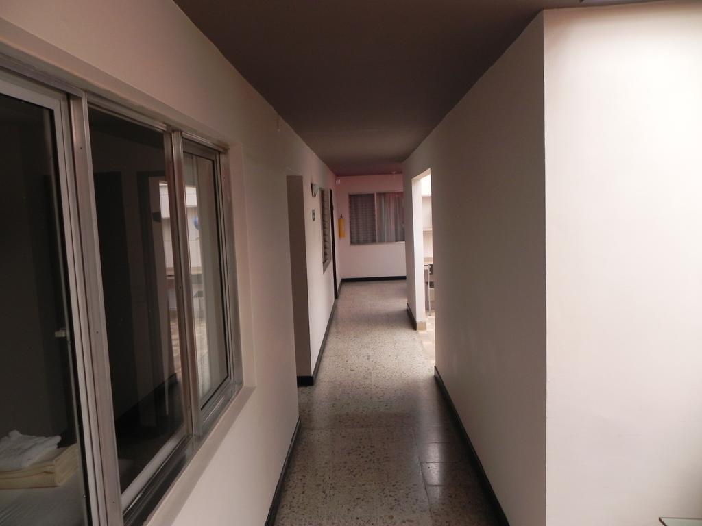 Hostal Tamarindo Inn Медельїн Екстер'єр фото