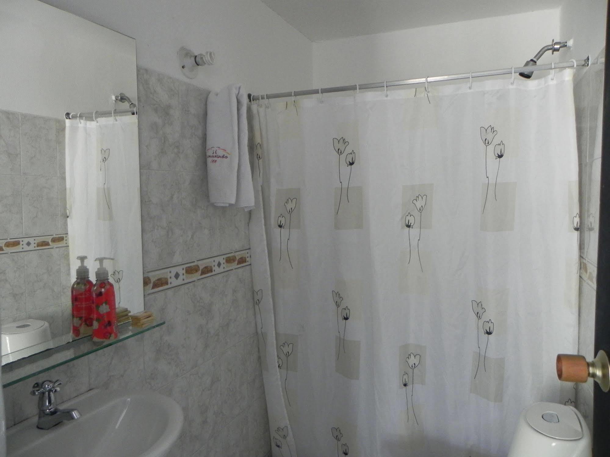 Hostal Tamarindo Inn Медельїн Екстер'єр фото